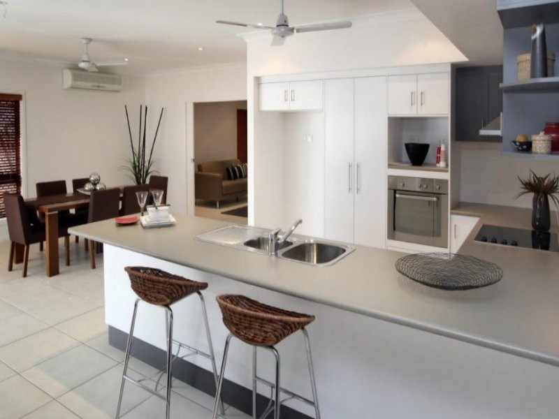 14 Adrian Rise, Mount Louisa QLD 4814