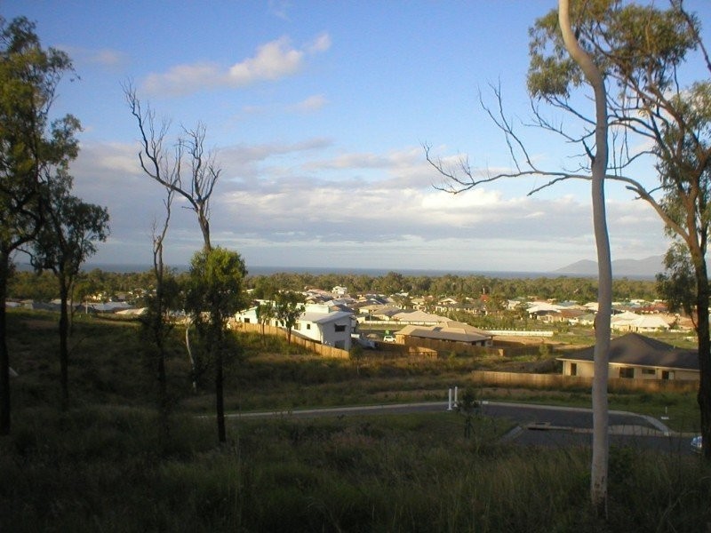 24 Genesta Court, Bushland Beach QLD 4818