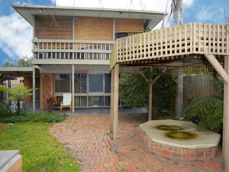 49 Ester Crescent, Clarinda VIC 3169