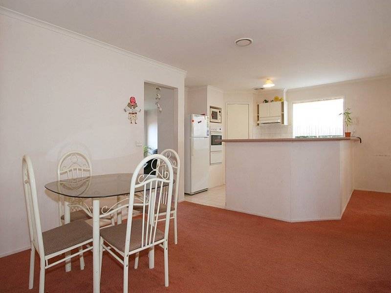 4 Banjo Paterson Avenue, Oakleigh East VIC 3166