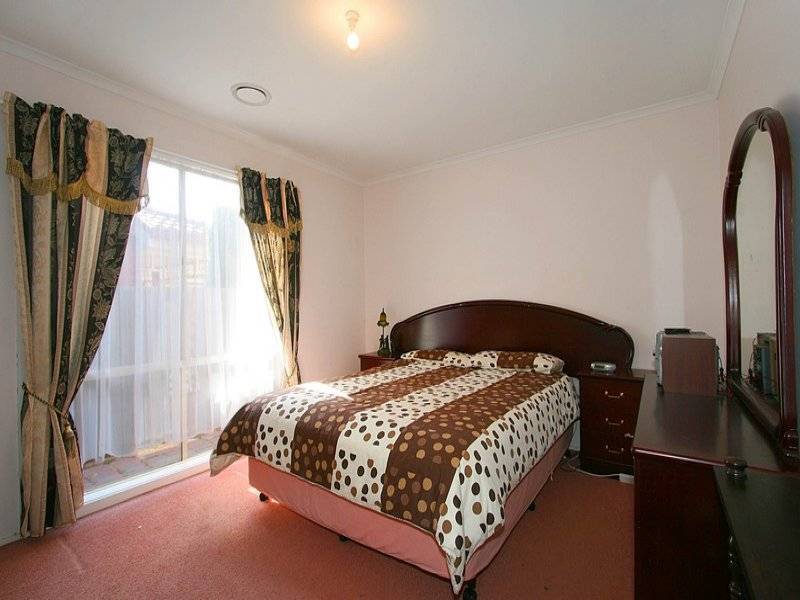 4 Banjo Paterson Avenue, Oakleigh East VIC 3166