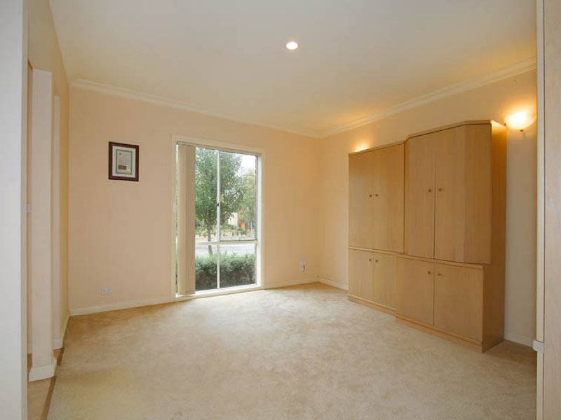 2/3 McKelvie Court, Glen Waverley VIC 3150
