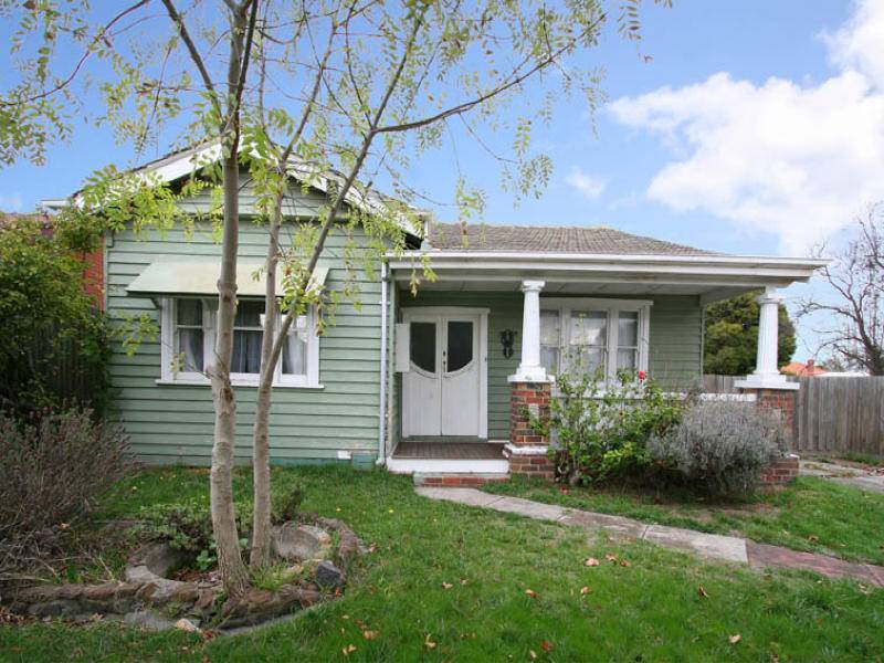 192 Kangaroo Road, Hughesdale VIC 3166