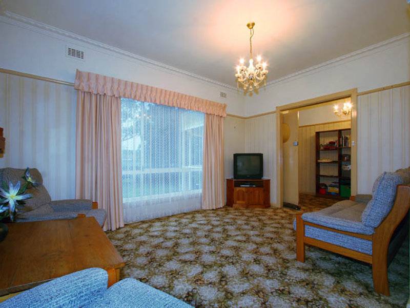 5 Stewart Road, Oakleigh East VIC 3166