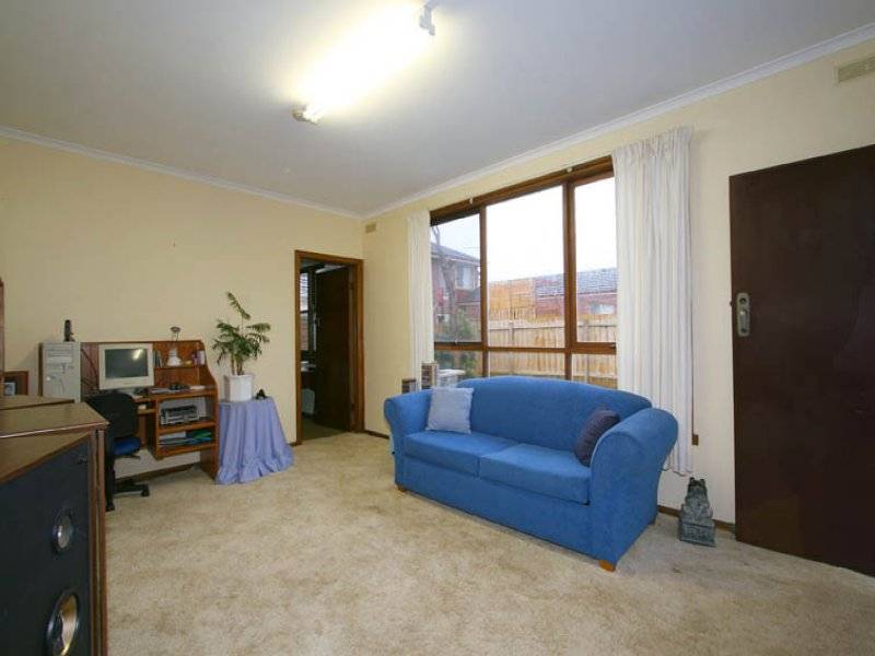 5 Stewart Road, Oakleigh East VIC 3166