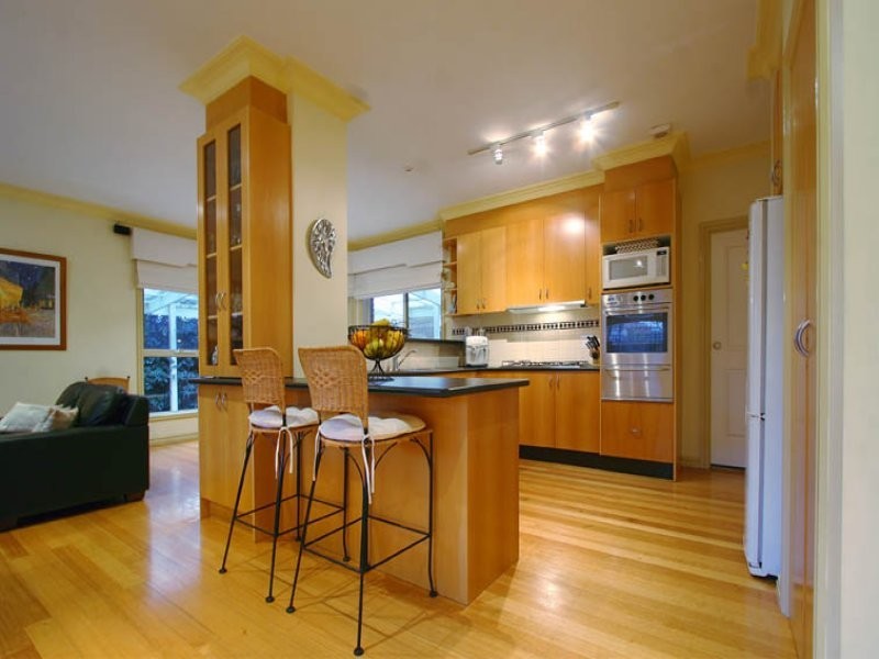 4 Baynton Street, Oakleigh East VIC 3166