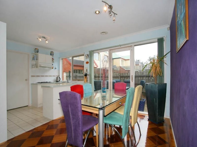 5 Crown Close, Oakleigh East VIC 3166