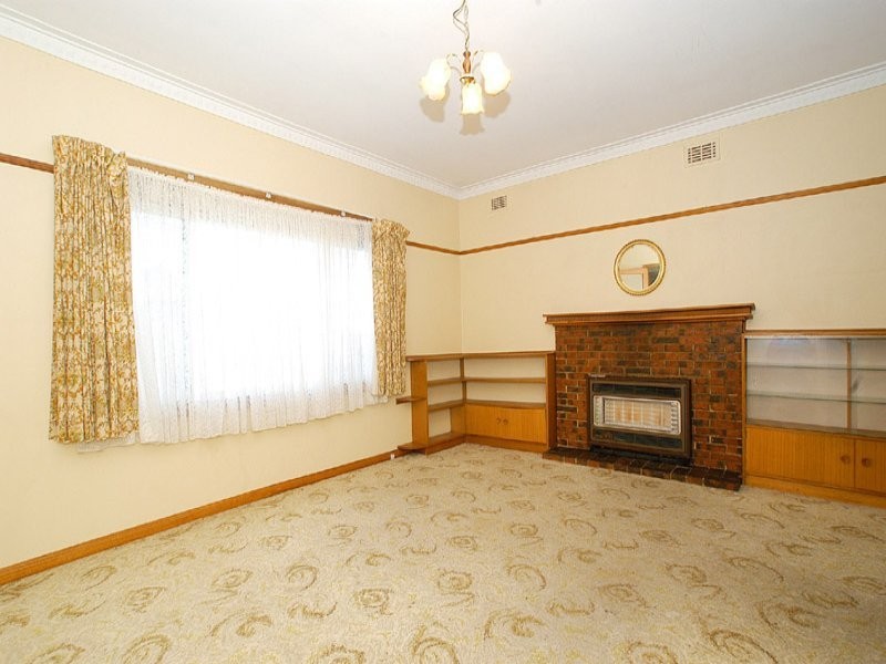 39 Manton Road, Clayton VIC 3168