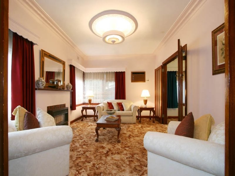 24 Gordon Avenue, Oakleigh East VIC 3166