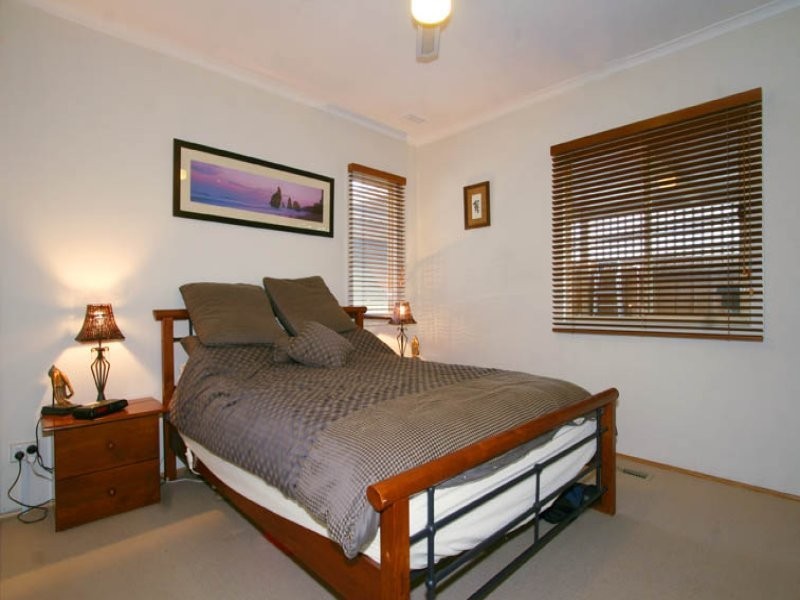 11 Margot Street, Chadstone VIC 3148