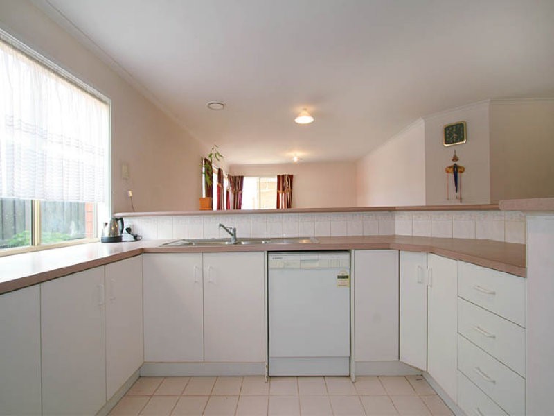 4 Banjo Paterson Avenue, Oakleigh East VIC 3166