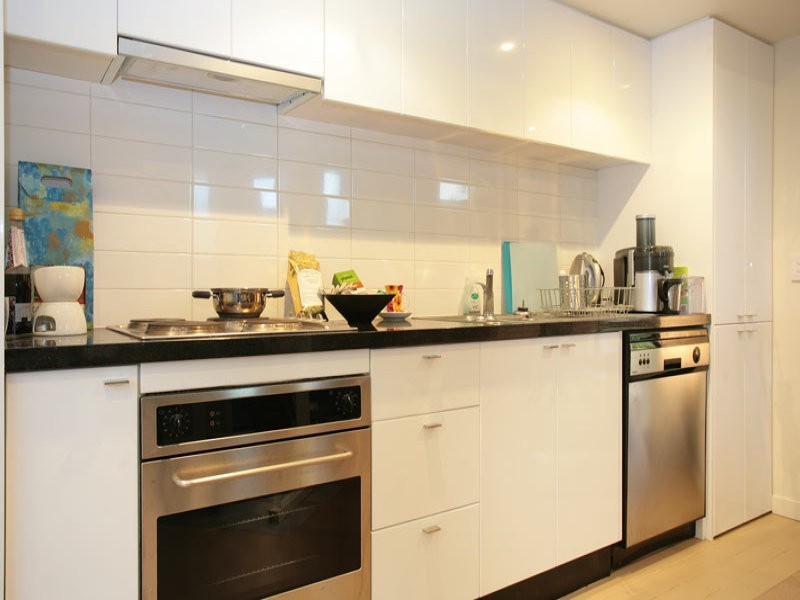 1 Shady Mews, Clayton VIC 3168