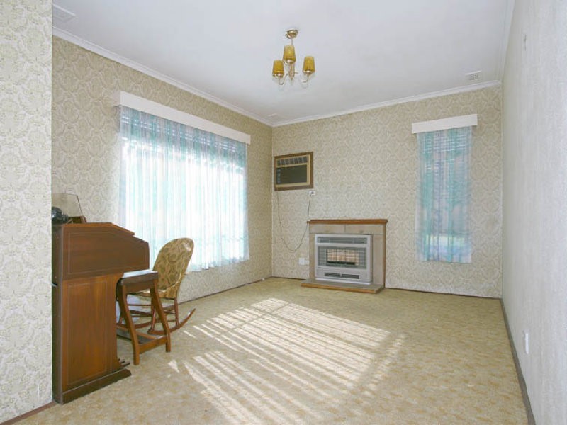 137 Power Avenue, Chadstone VIC 3148