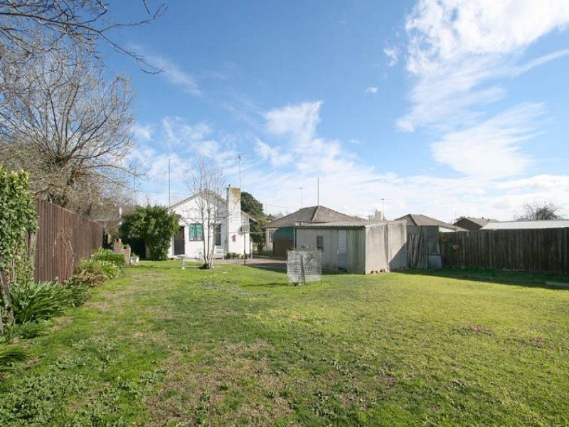 137 Power Avenue, Chadstone VIC 3148