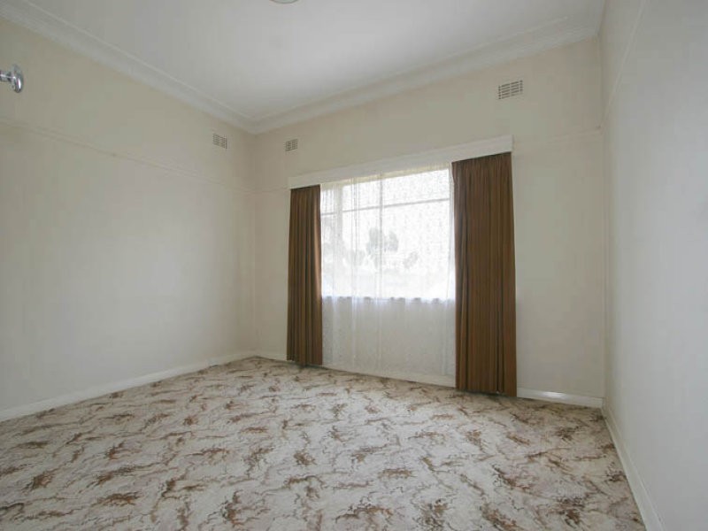 82 Ferntree Gully Road, Oakleigh East VIC 3166