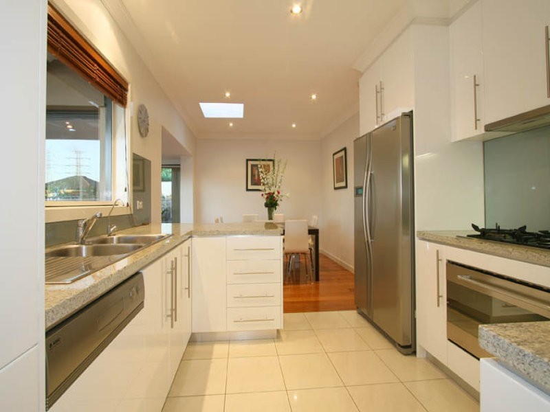 4 Rosemary Street, Chadstone VIC 3148