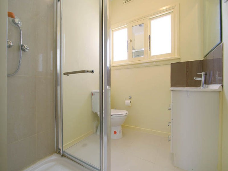 39 Manton Road, Clayton VIC 3168