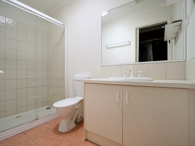 9 Elmtree Terrace, Chadstone VIC 3148