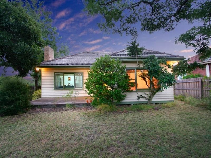 25 Grandview Road, Chadstone VIC 3148