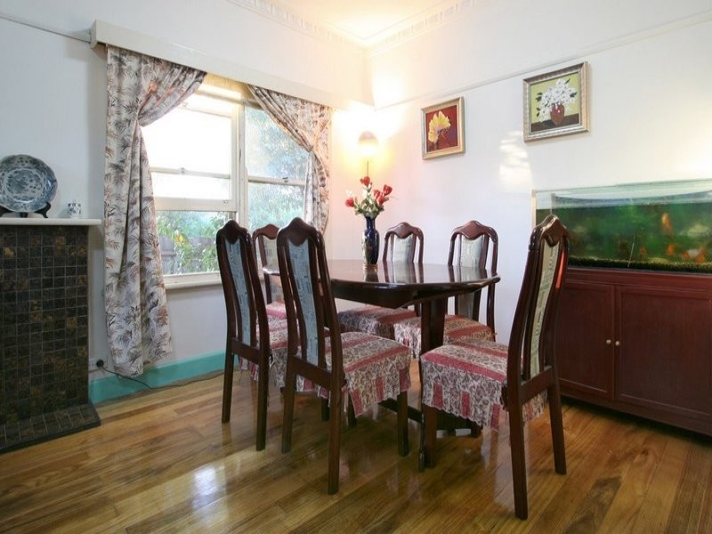 25 Grandview Road, Chadstone VIC 3148