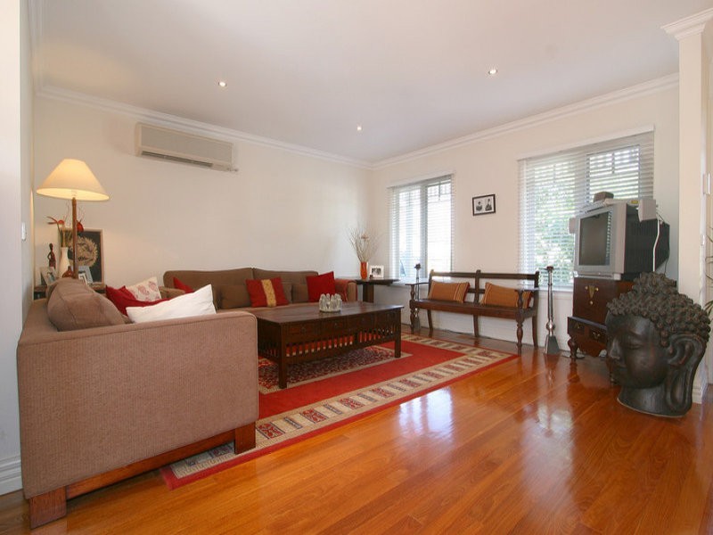 3/28a Carlisle Crescent, Hughesdale VIC 3166