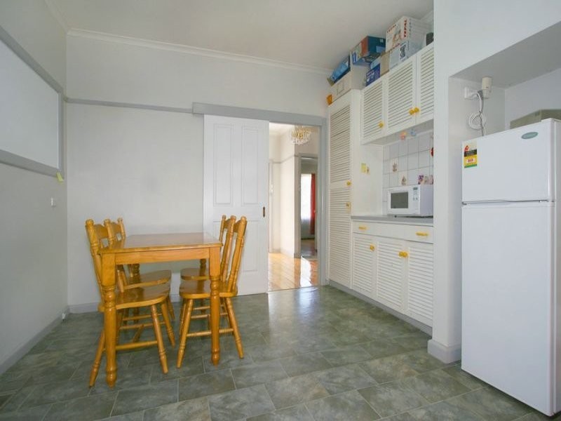 18 Waverley Road, Chadstone VIC 3148