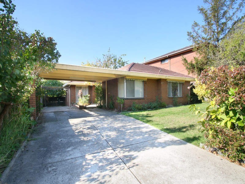 25 Witchwood Crescent, Burwood East VIC 3151