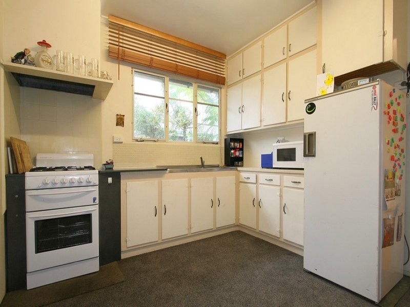 61 Amaroo Street, Chadstone VIC 3148