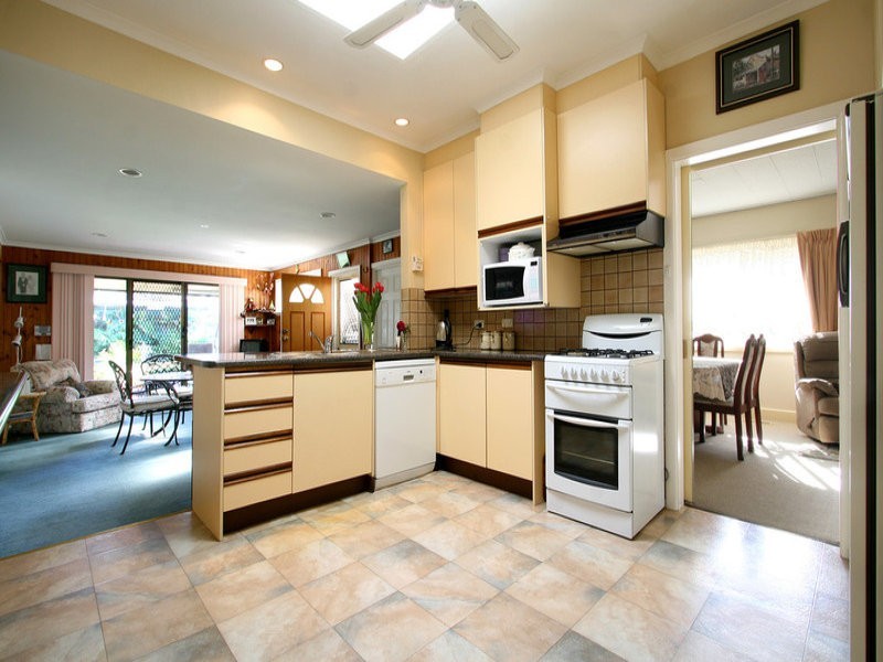 69 carmichael Road, Oakleigh East VIC 3166