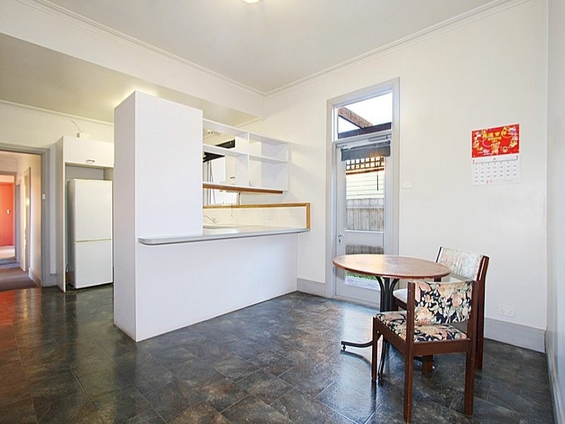 63 Carlisle Crescent, Hughesdale VIC 3166