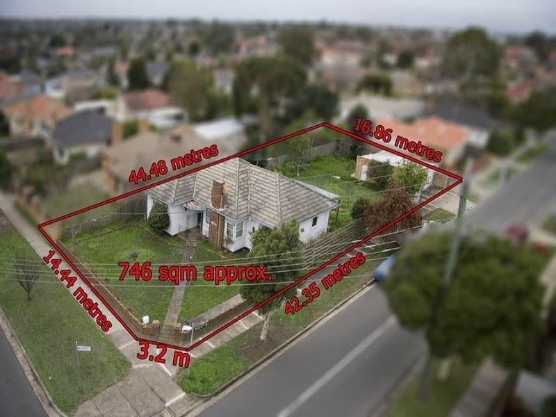 54 Carmichael Road, Oakleigh East VIC 3166