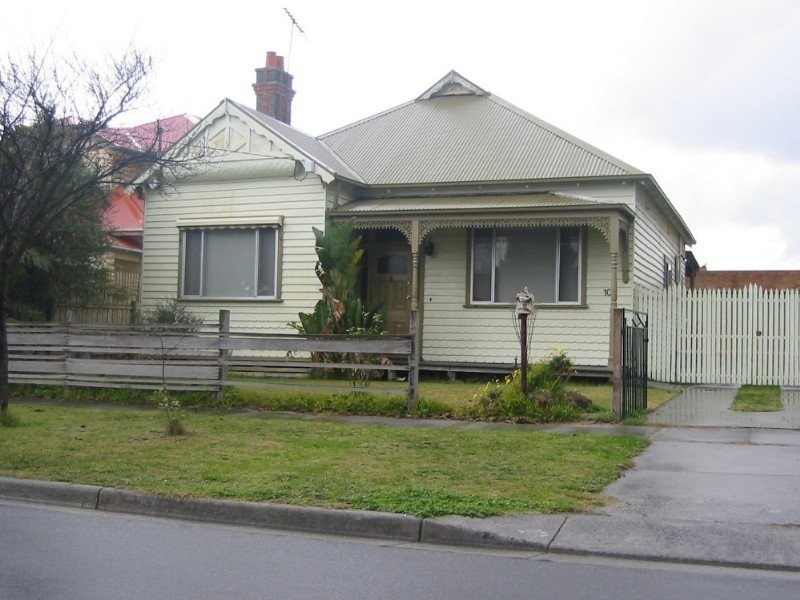 10 Richardson St, Hughesdale VIC 3166