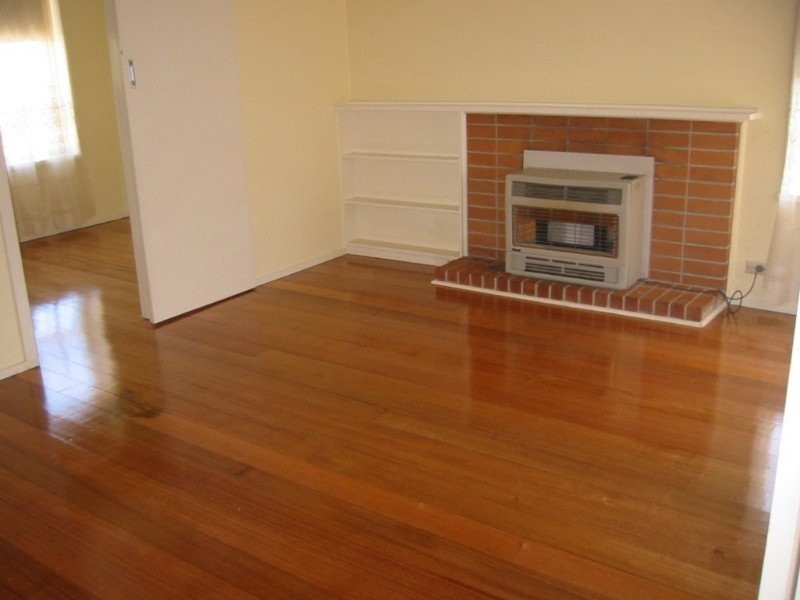 8 The Parade, Clarinda VIC 3169