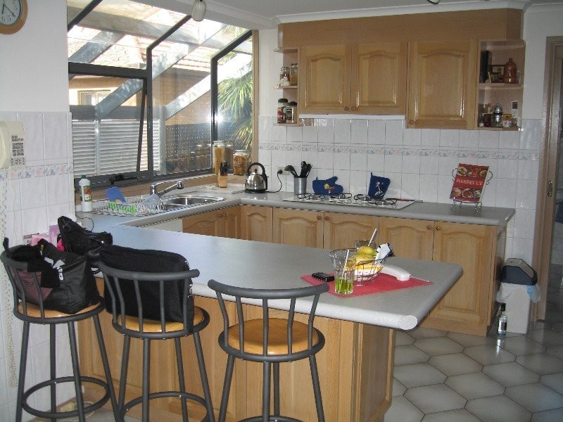 35a Hillcrest Avenue, Chadstone VIC 3148