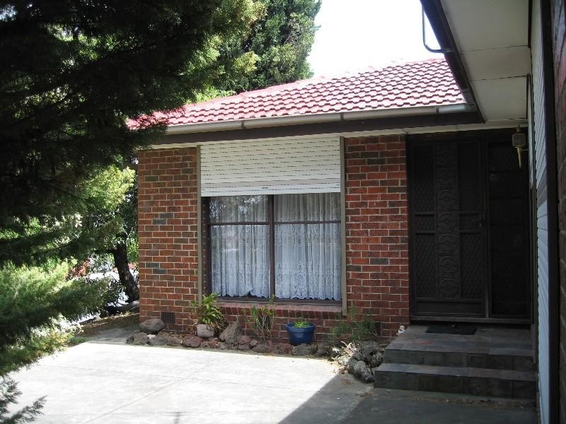 1 Meadows Court, Chadstone VIC 3148