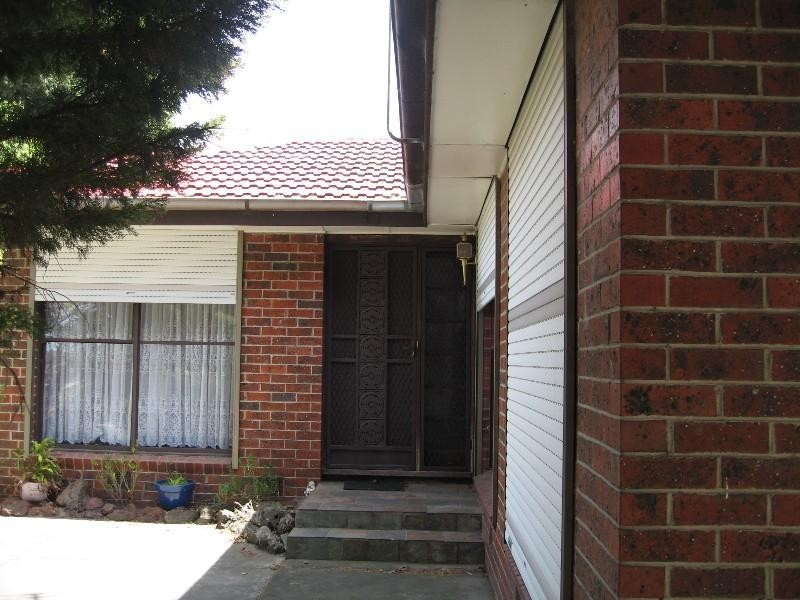 1 Meadows Court, Chadstone VIC 3148