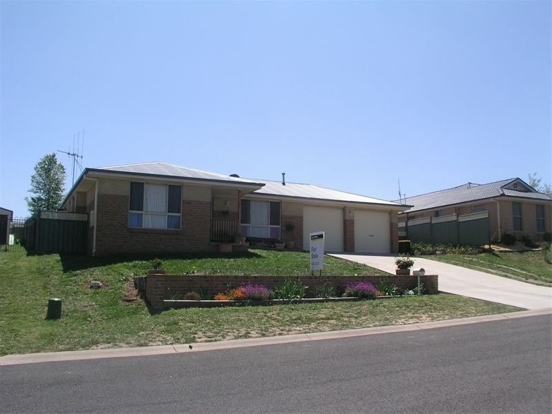 13 Honeyman Drive, Orange NSW 2800