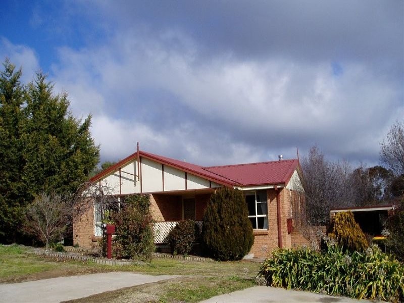 11 Crinoline Street, Orange NSW 2800
