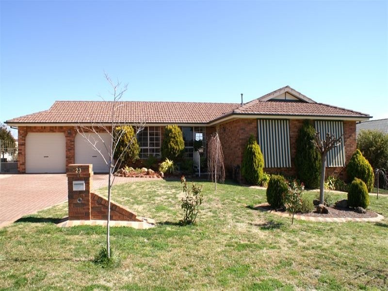 23 Turner Crescent, Orange NSW 2800
