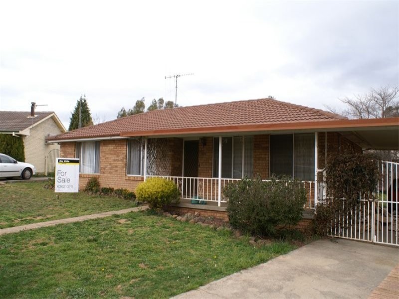 14 Maxime Place, Orange NSW 2800