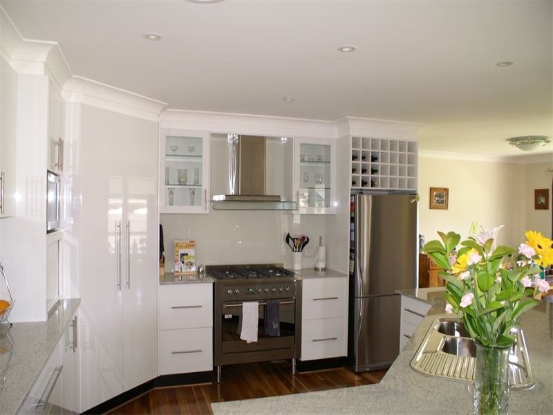 4 Avonlea  Place, Orange NSW 2800