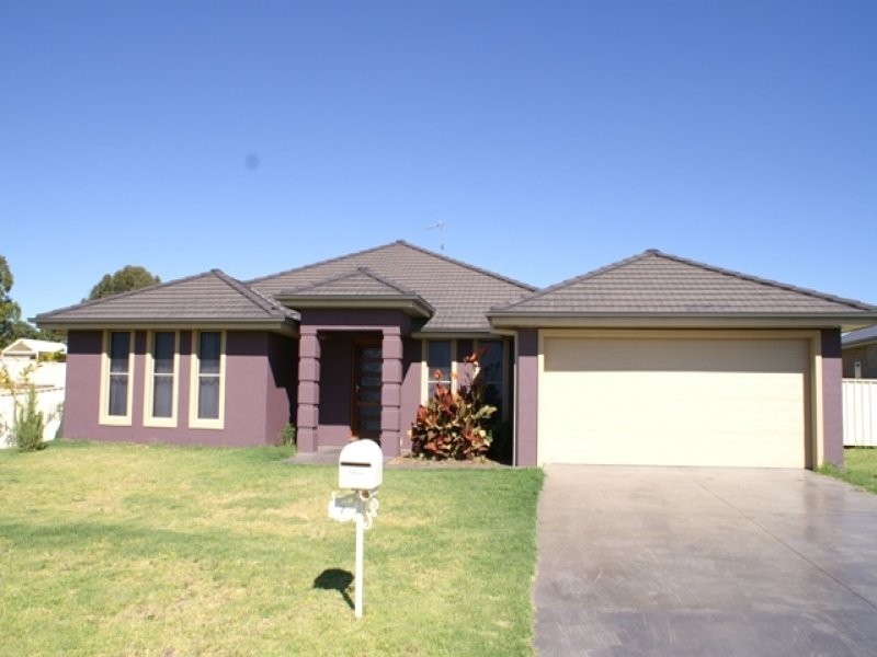 7 Jonathon Road, Orange NSW 2800