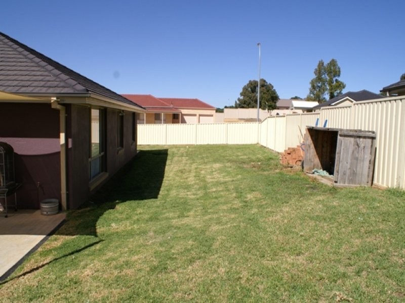 7 Jonathon Road, Orange NSW 2800