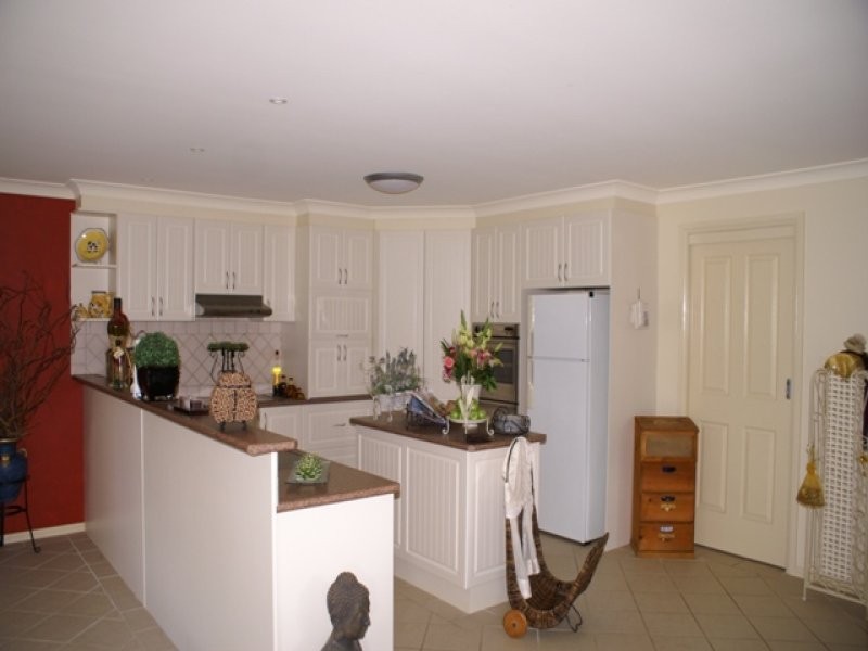 7 Jarrah Place, Orange NSW 2800