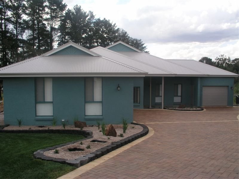 9 Juniper Place, Orange NSW 2800