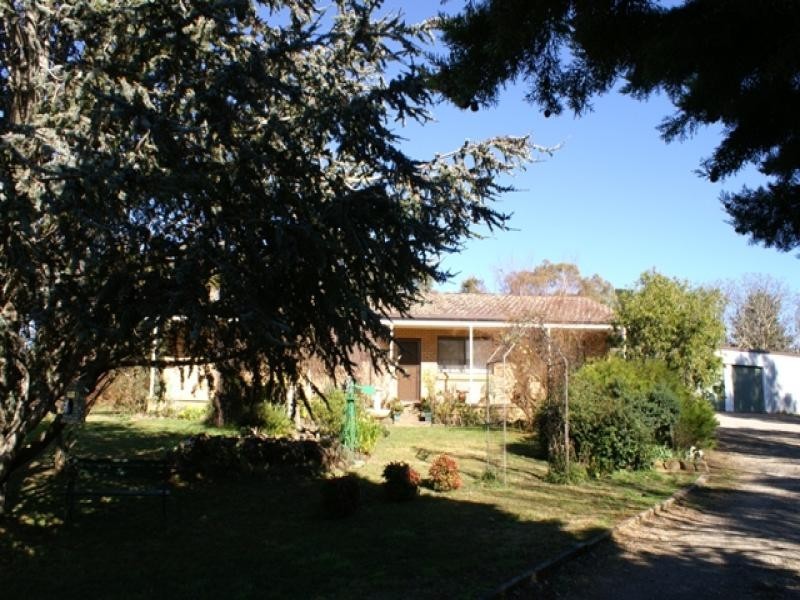 879 Forest Reefs Road, Forest Reefs NSW 2798