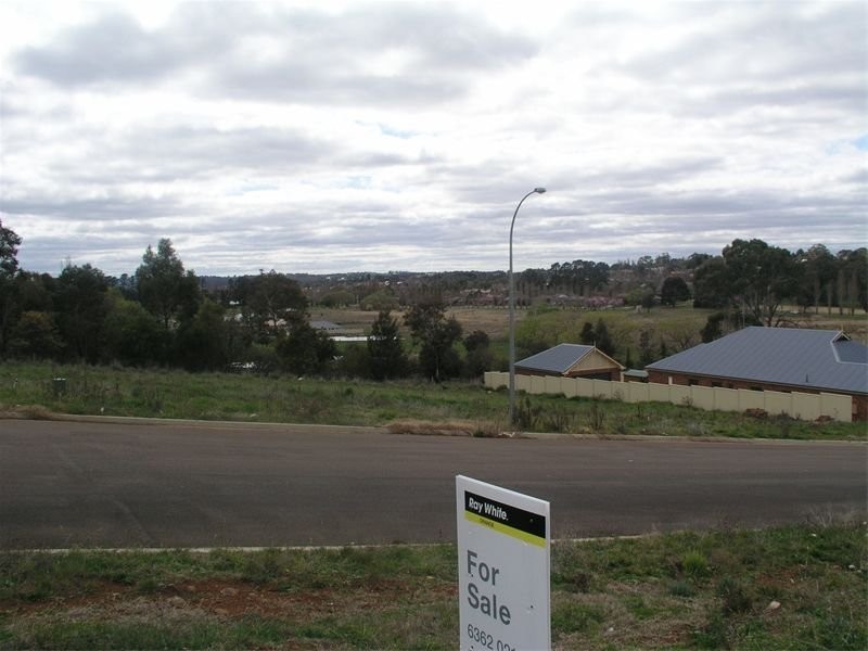 13 Stirling Avenue, Orange NSW 2800