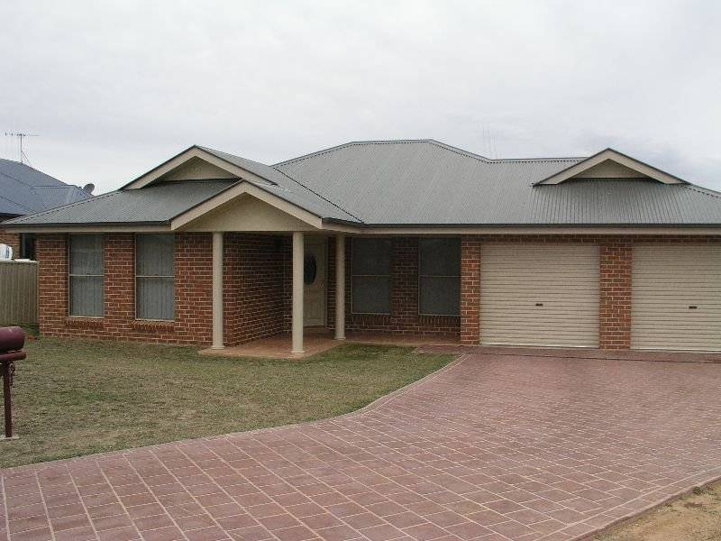 5 Bonnie Doon Place, Orange NSW 2800