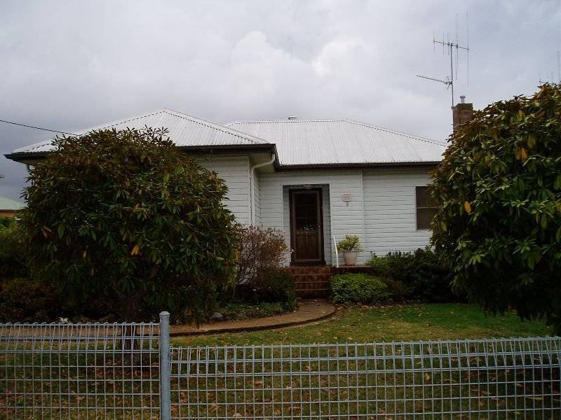 9 Bardia Avenue, Orange NSW 2800