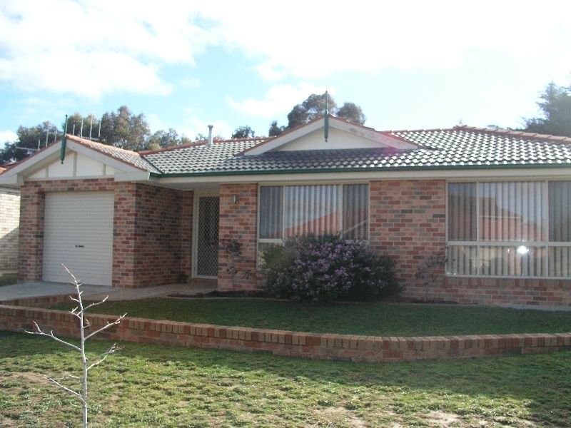 2 Terry Turner Drive, Orange NSW 2800